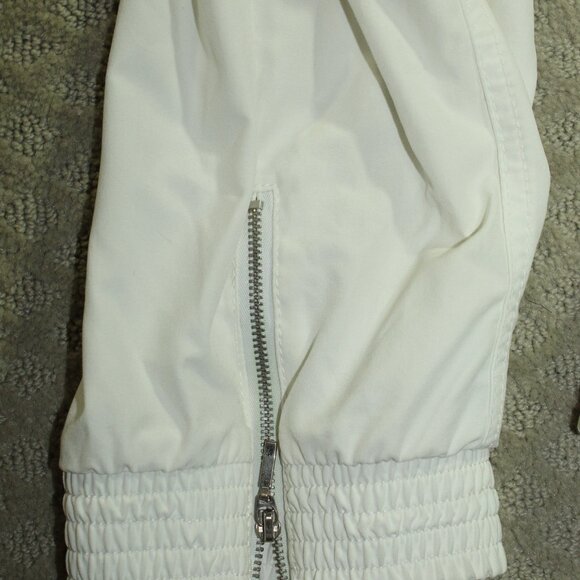 Zenergy Jogger Cargo Pants 3 / XL White Pull On Lightweight Stretch EUC 36 X 27 - Picture 4 of 7